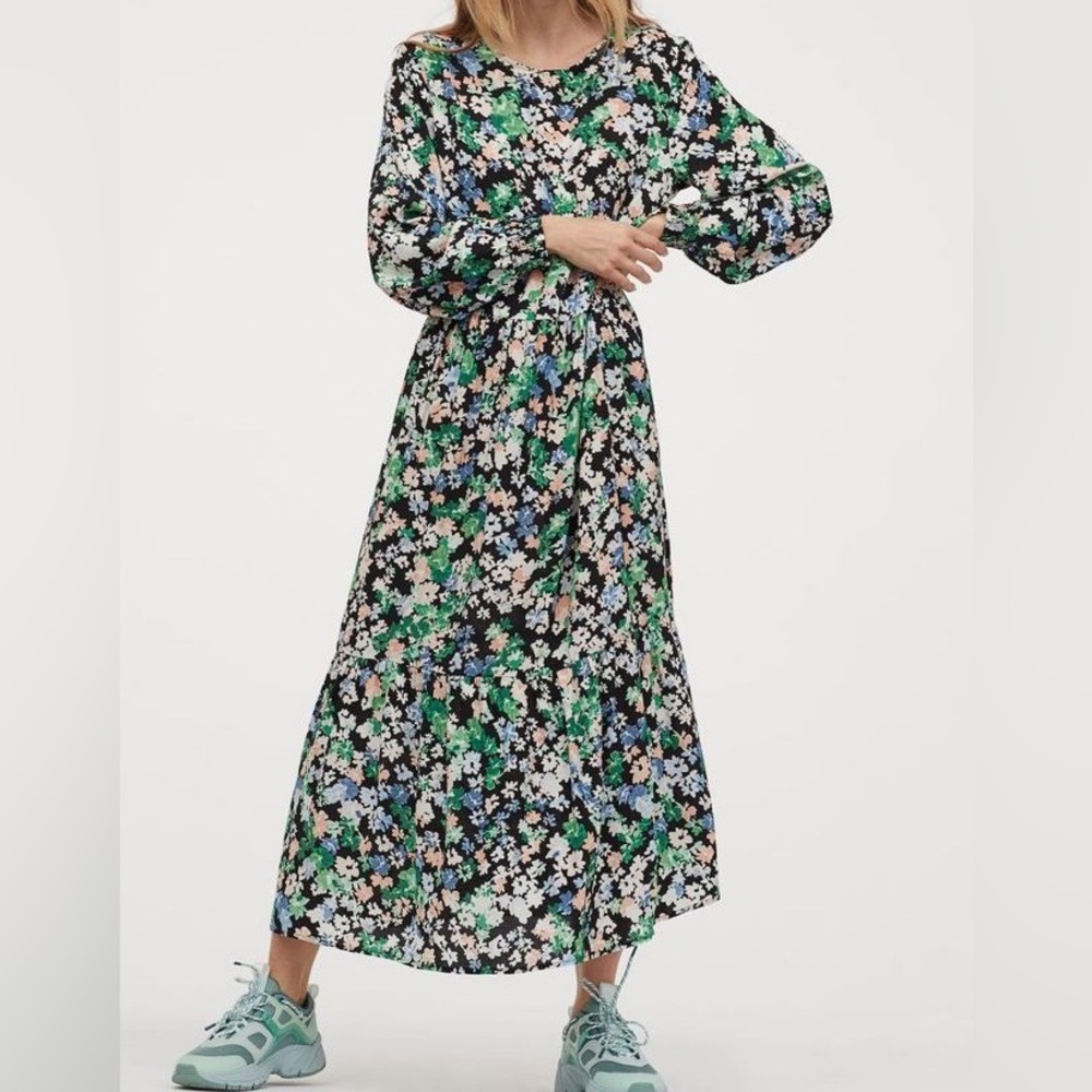 H&M Floral Maxi Dress, Size M‎